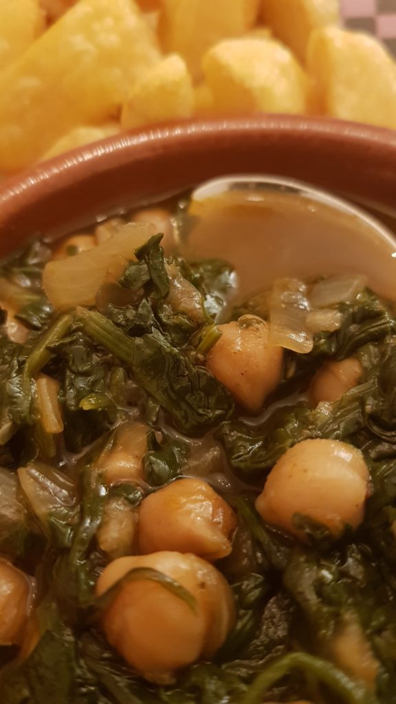 Espinacas con garbanzos